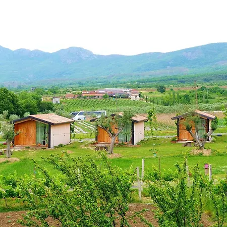 Fishta - Mrizi I Zanave Semesterbostad